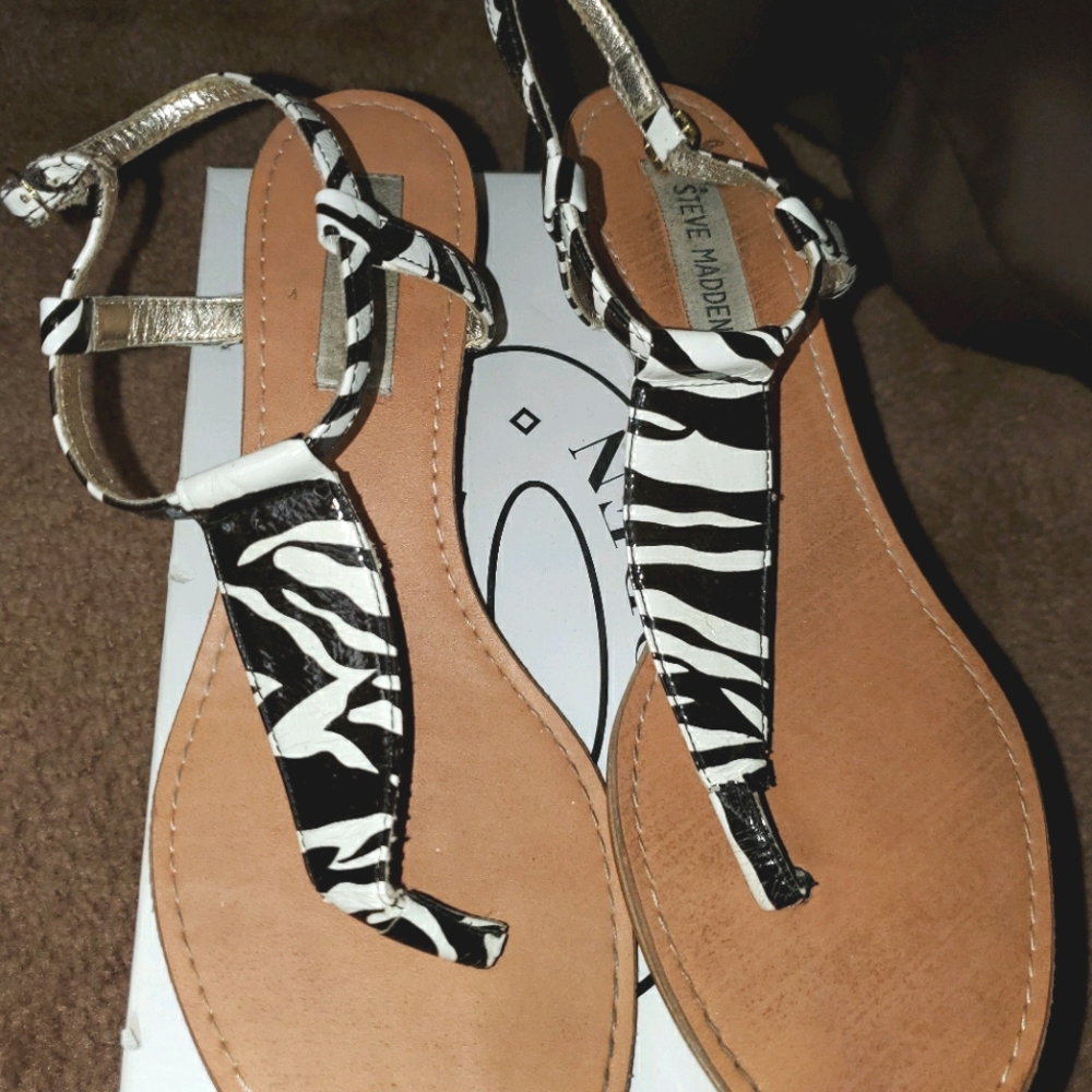 Steve Madden P-Kavoy Zebra sandals